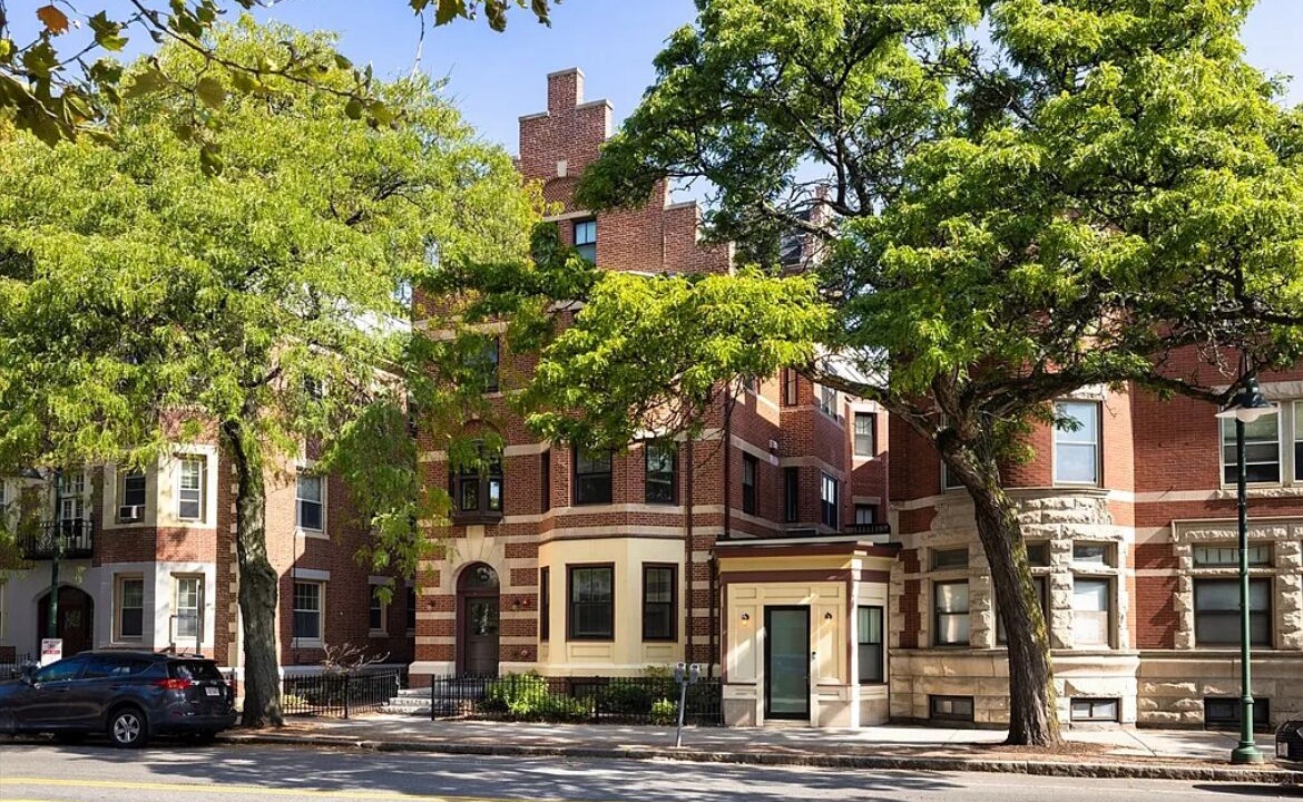 Photo of Outdoor in North Brookline