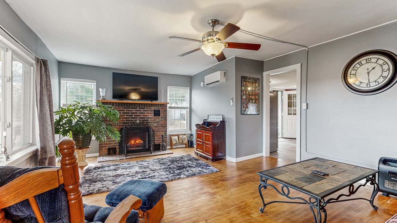 Photo of Livingroom in Dundee