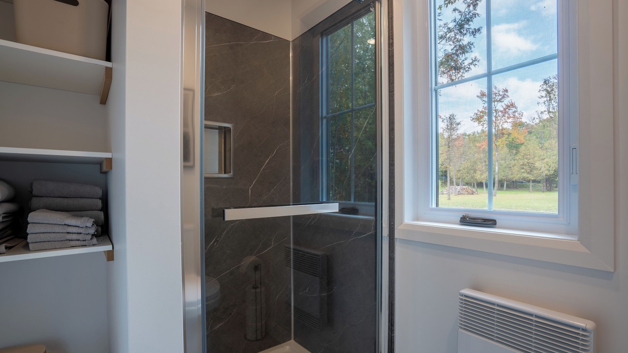 Photo of Bathroom in St-Bernard-de-Lacolle