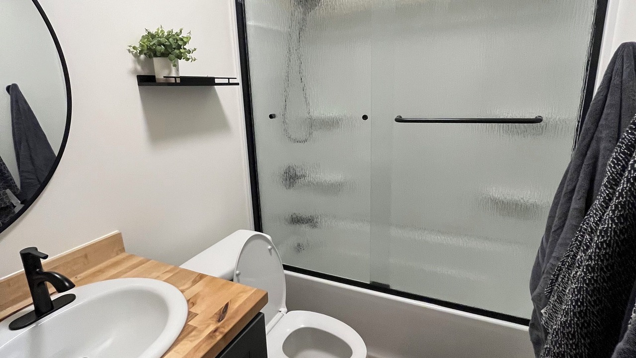 Photo of Bathroom in Thatcher