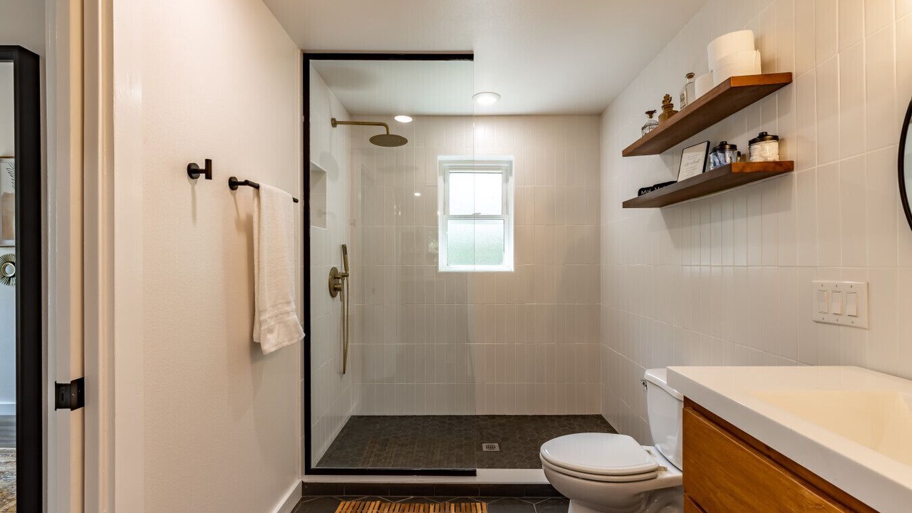 Photo of Bathroom in Granite Shoals