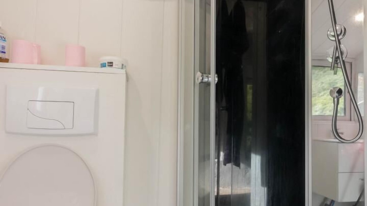 Photo of Bathroom in Melles