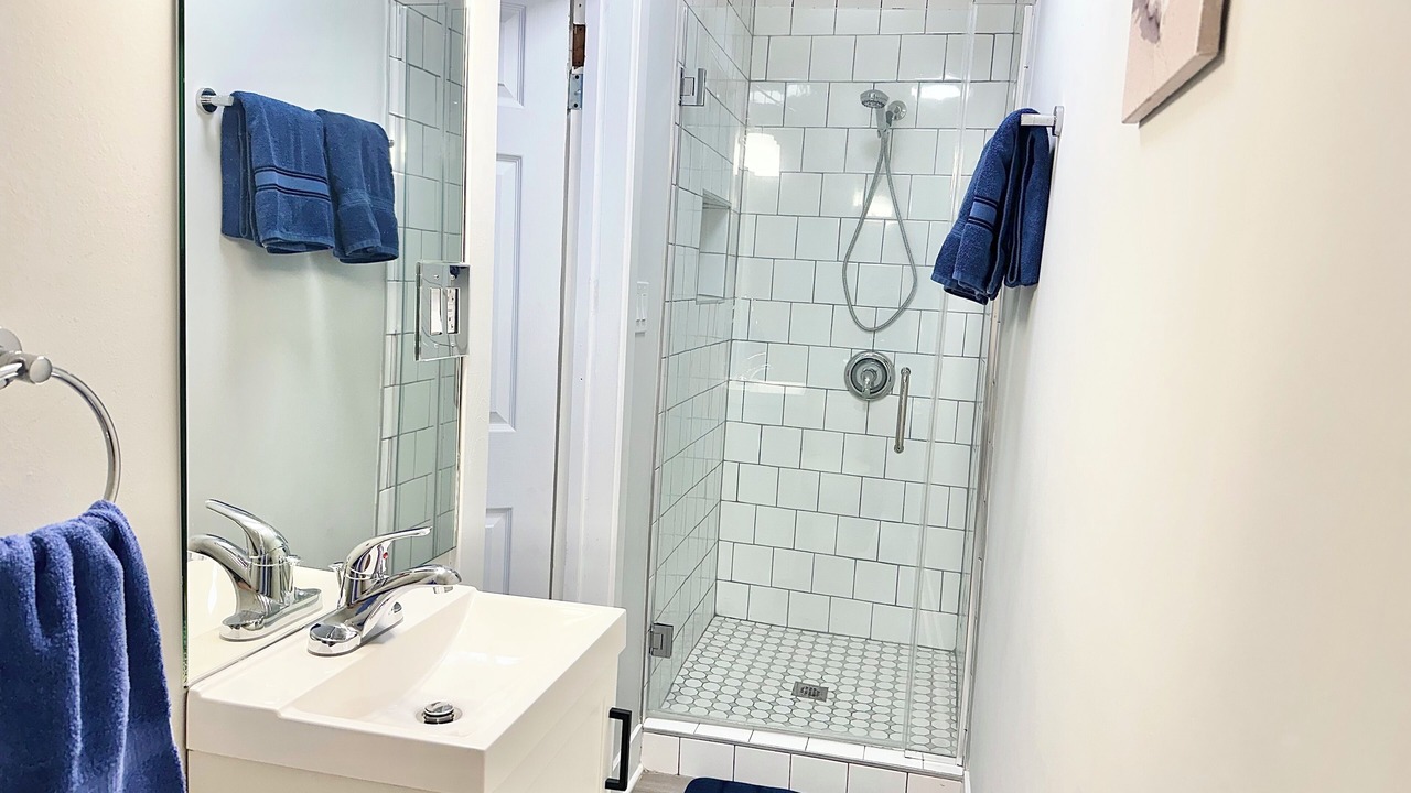 Photo of Bathroom in Oak Park