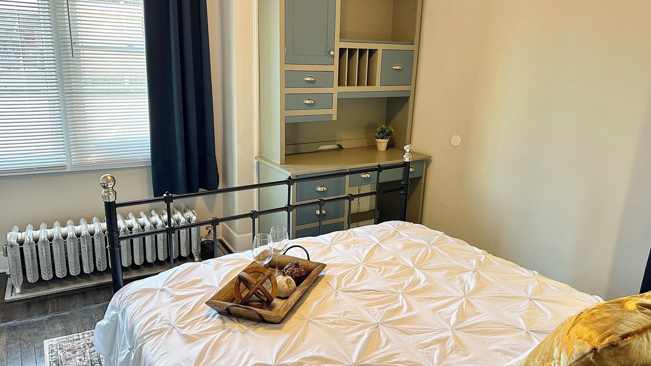 Photo of Bedroom in Oak Park