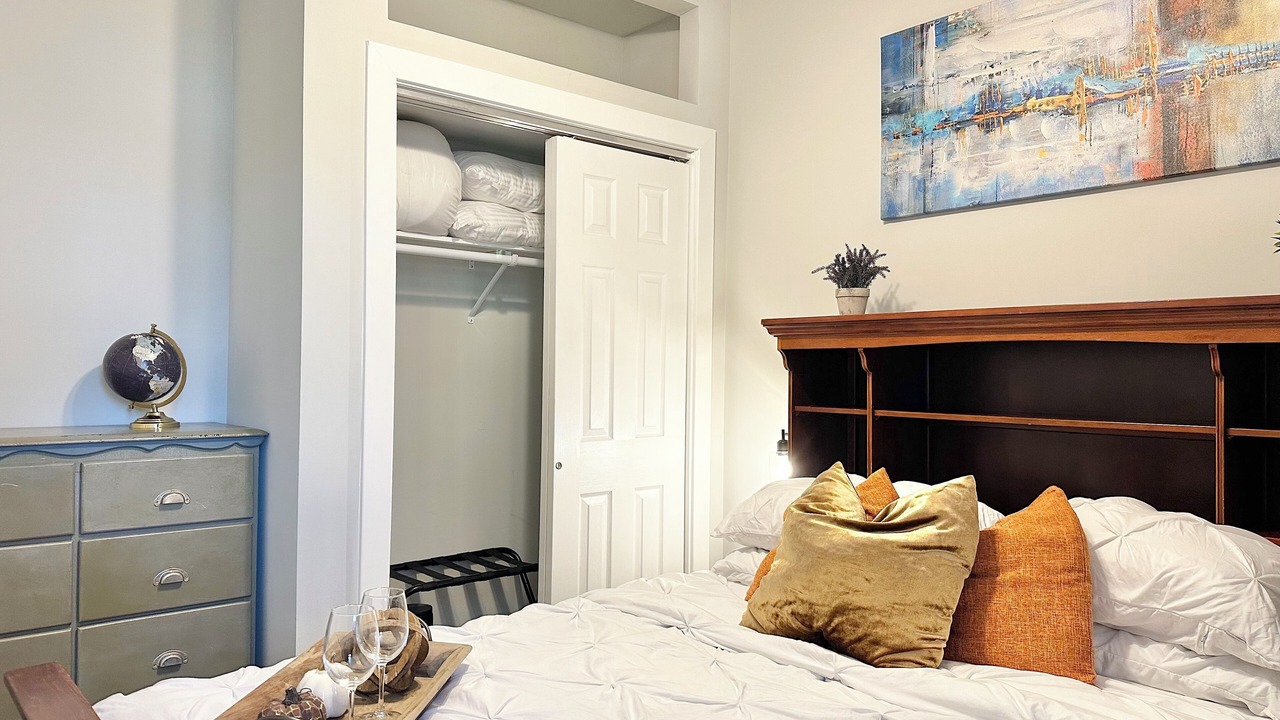 Photo of Bedroom in Oak Park