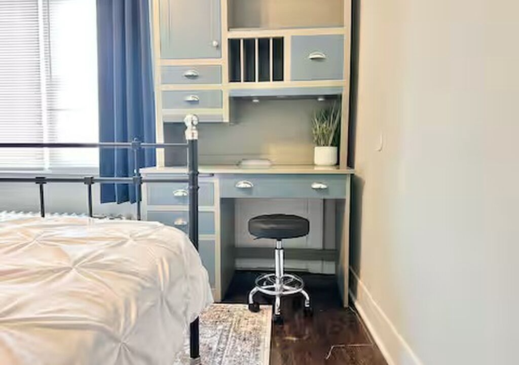 Photo of Bedroom in Oak Park