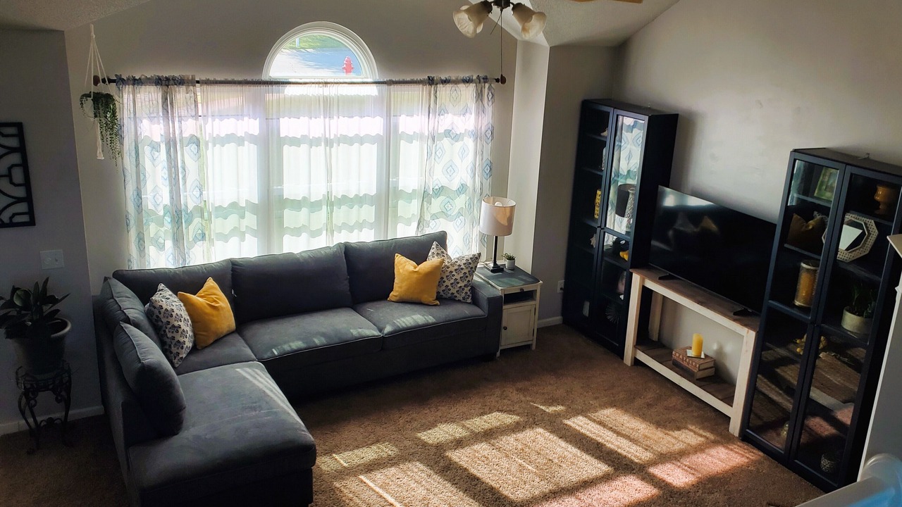 Photo of Livingroom in Platte City