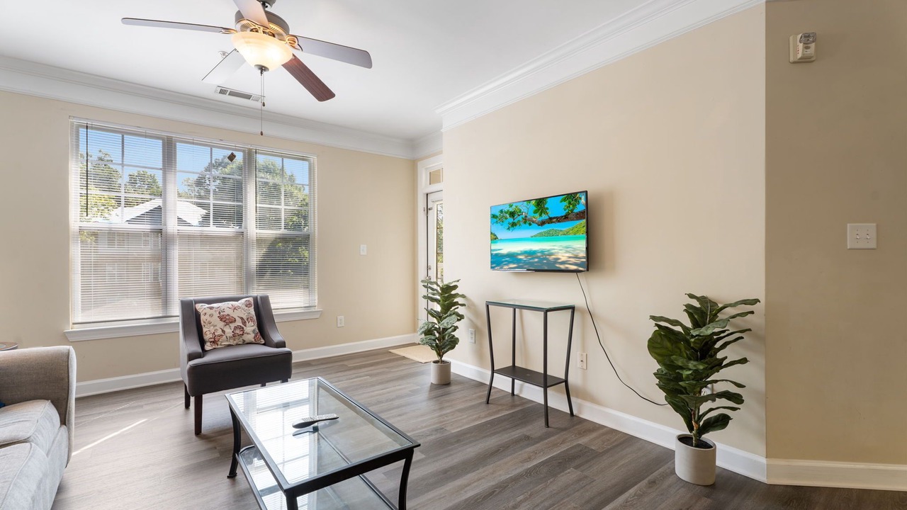 Photo of Livingroom in Southwest Raleigh