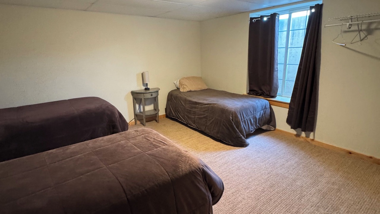 Photo of Bedroom in Murdock