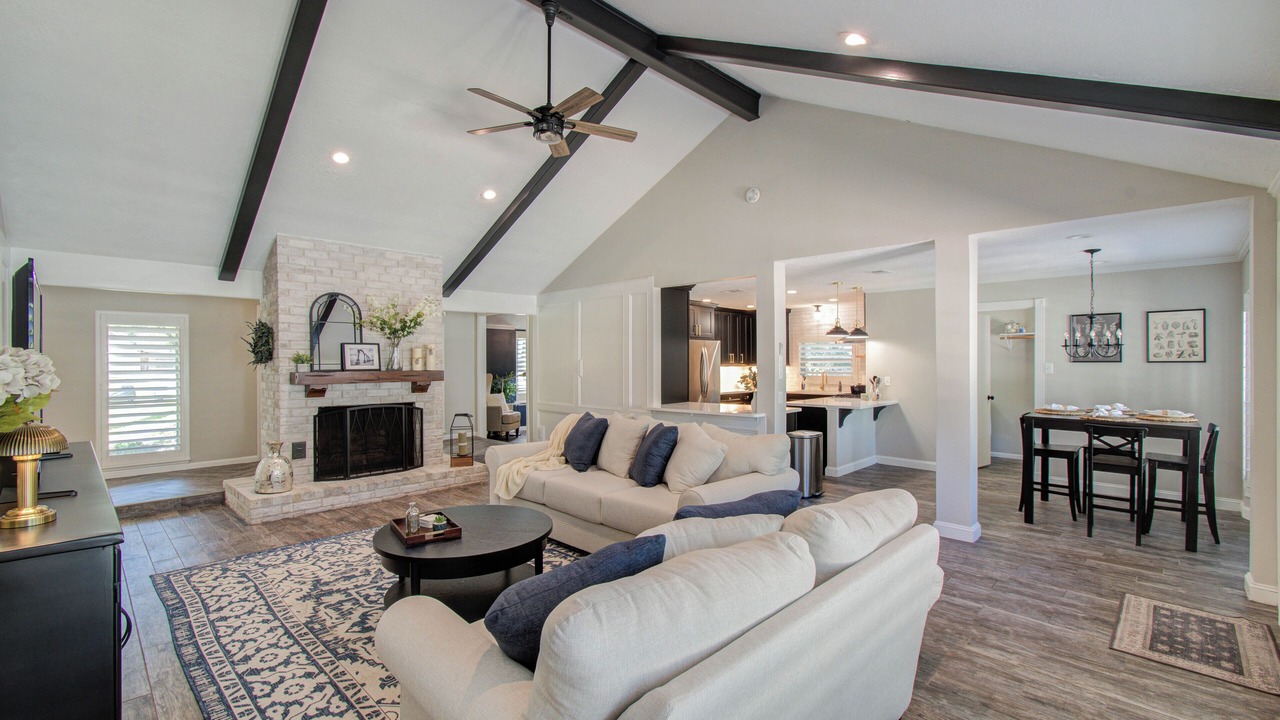 Photo of Livingroom in Northampton