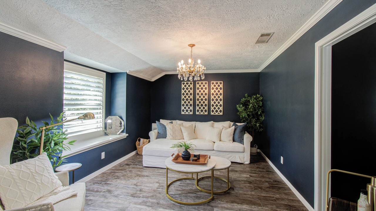 Photo of Livingroom in Northampton