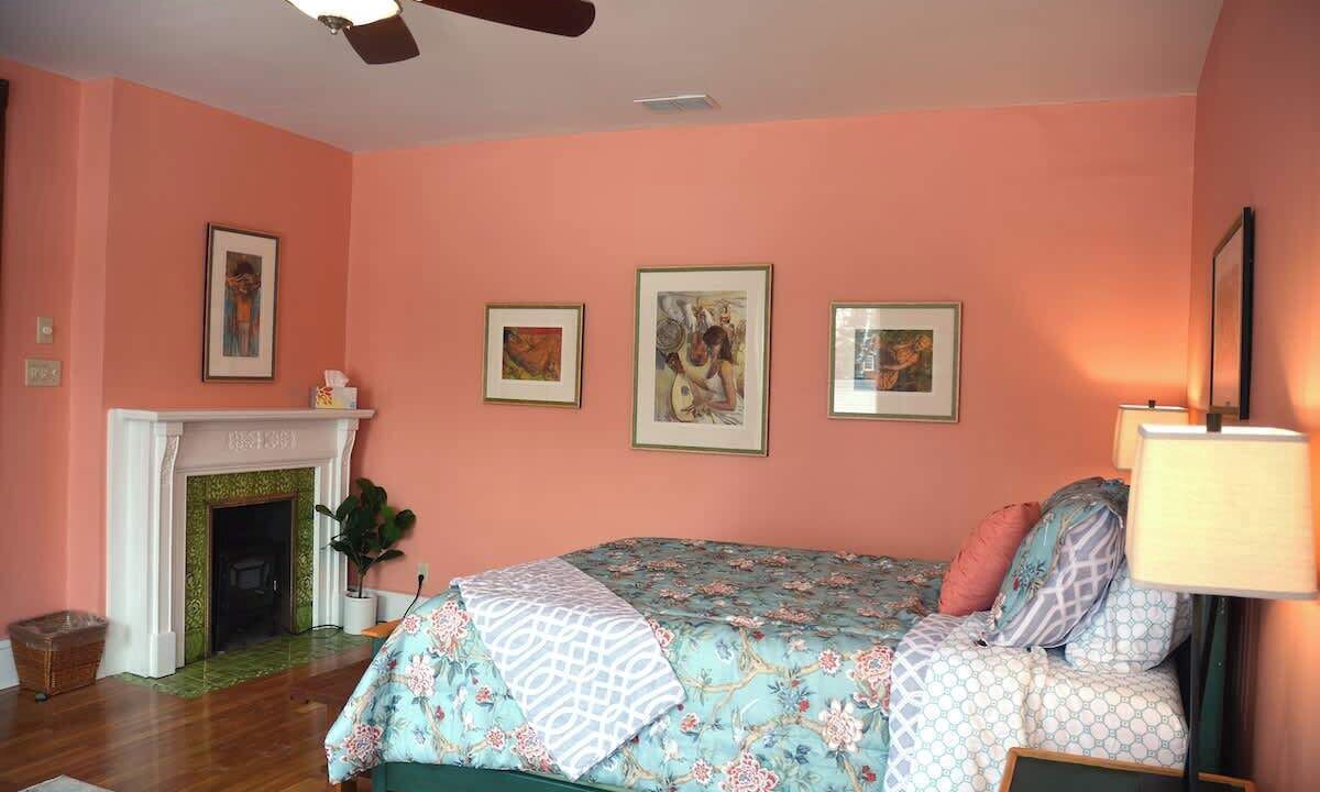 Photo of Livingroom in West Washington