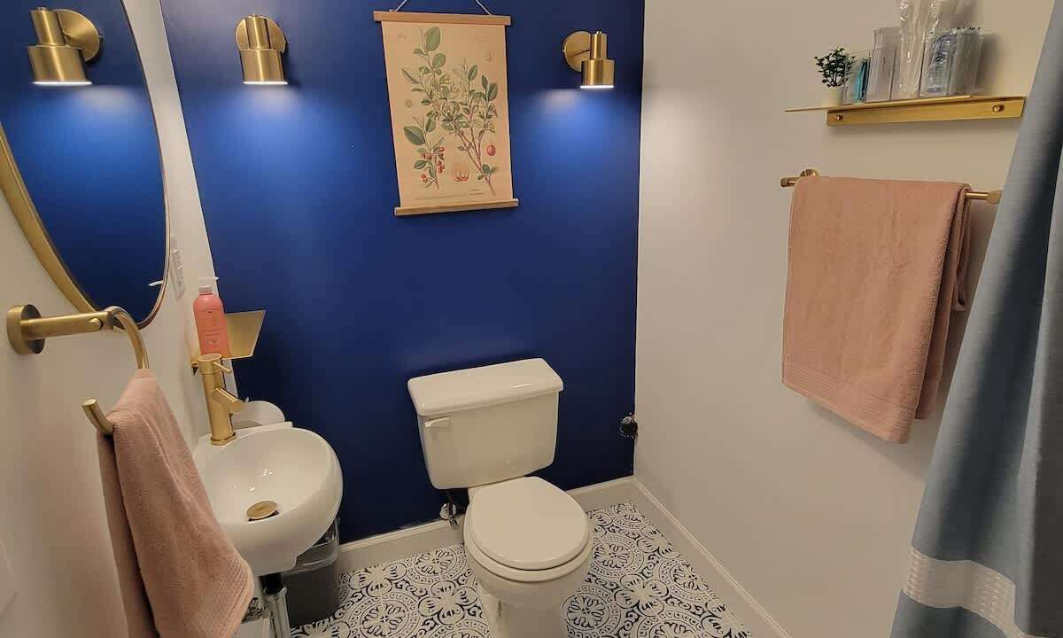 Photo of Bathroom in West Washington
