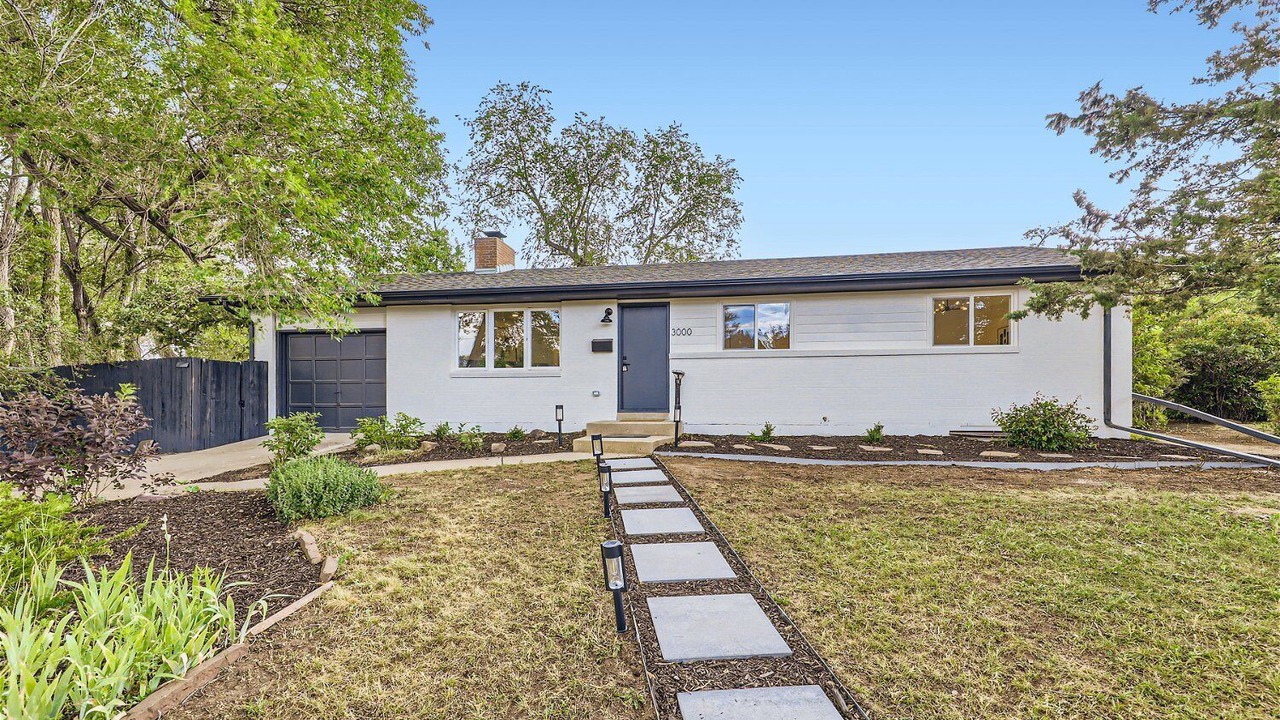 Photo of Outdoor in Highland Park