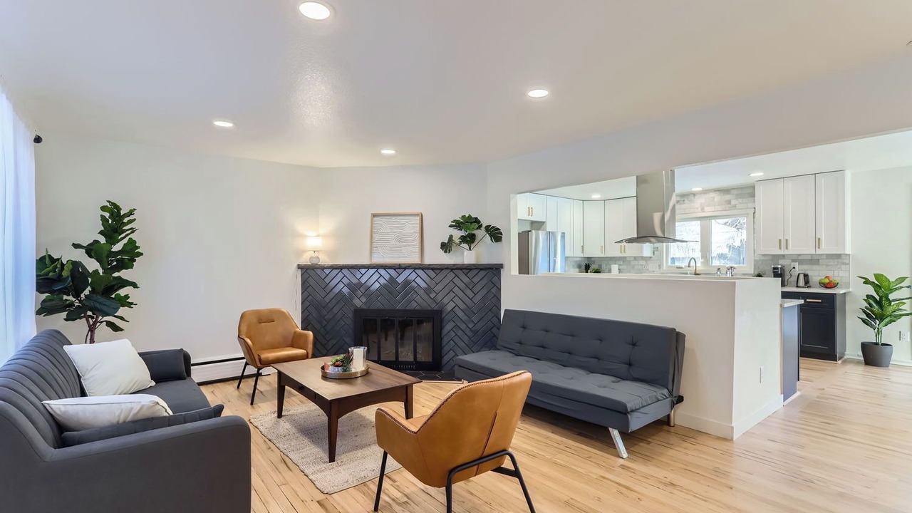 Photo of Livingroom in Highland Park