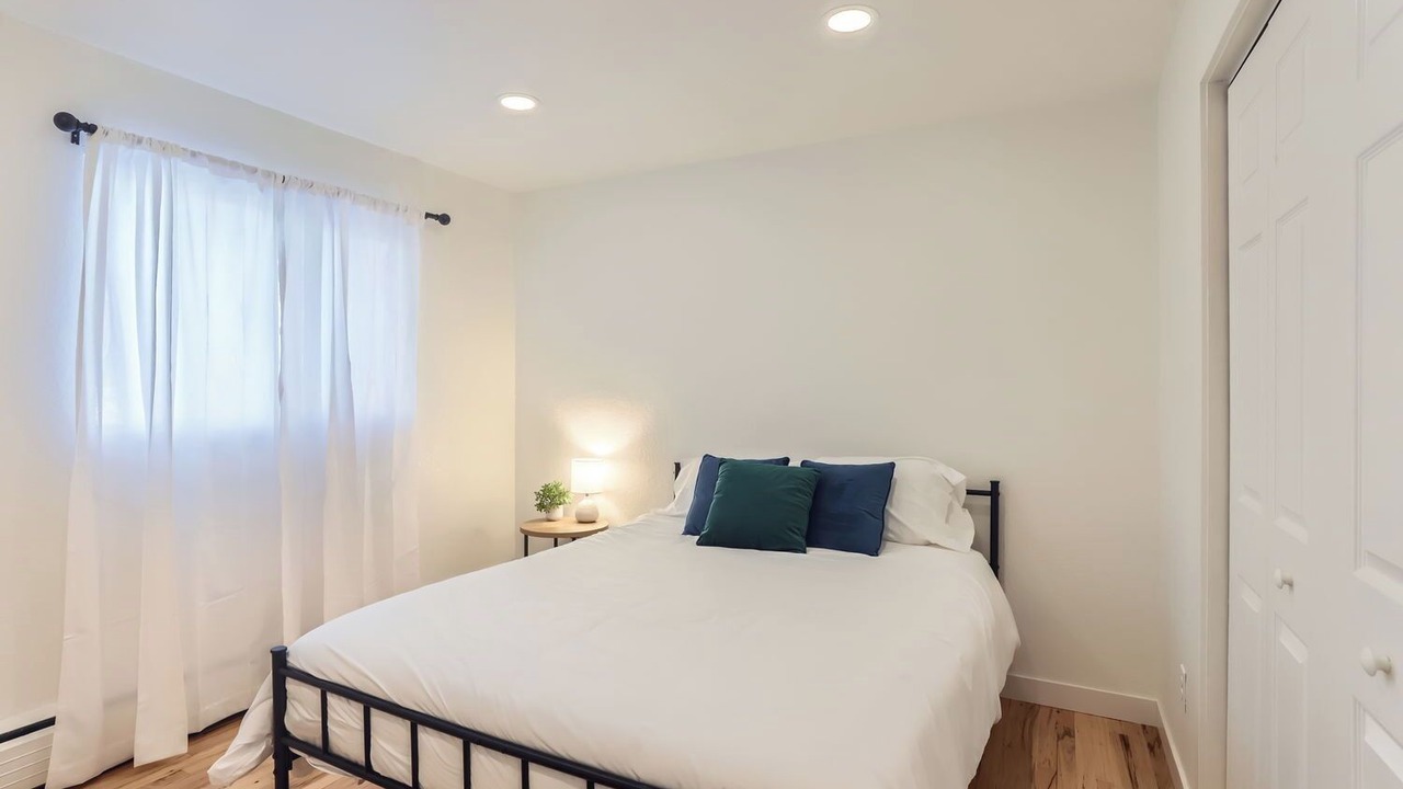 Photo of Bedroom in Highland Park