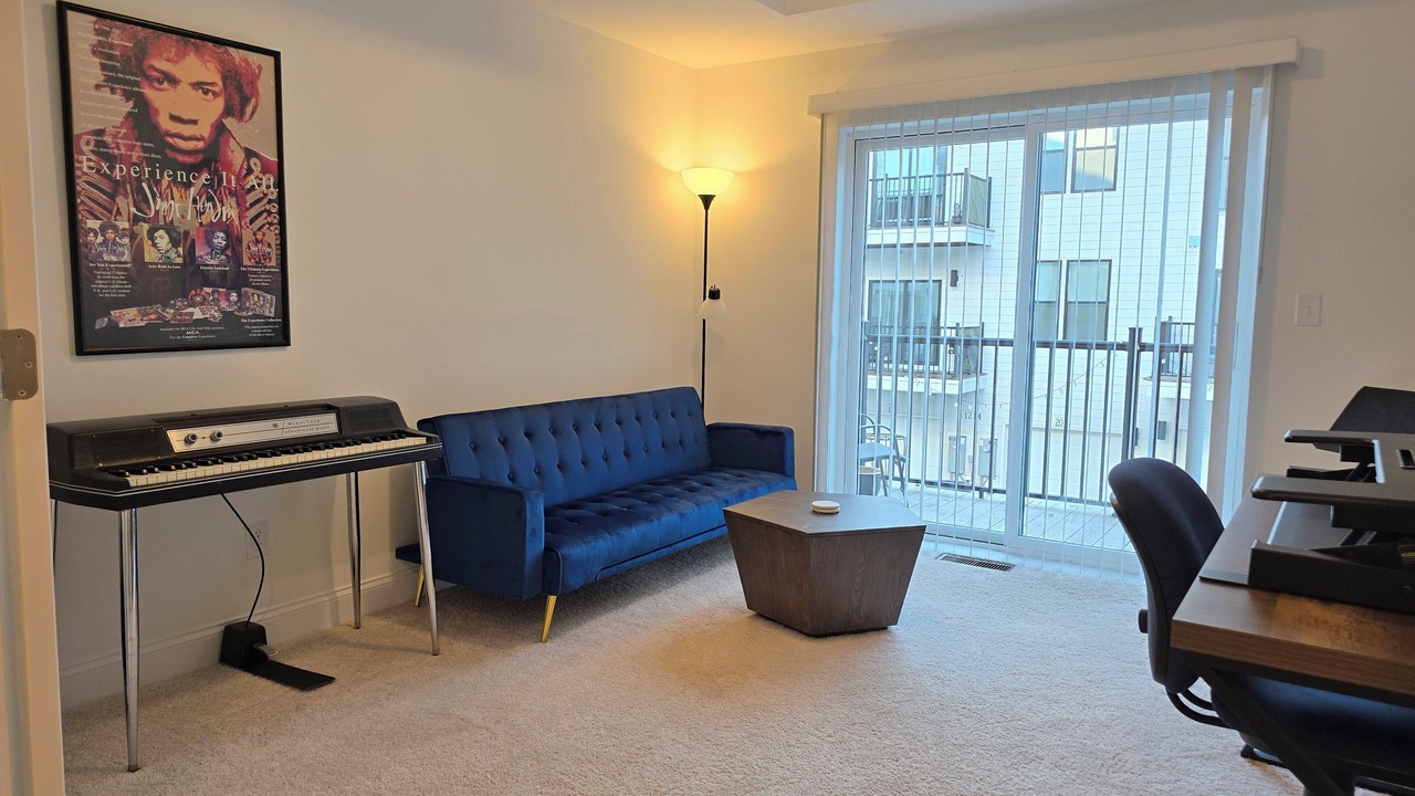 Photo of Livingroom in Downtown