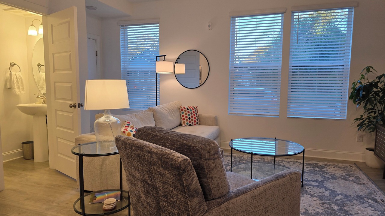 Photo of Livingroom in Downtown