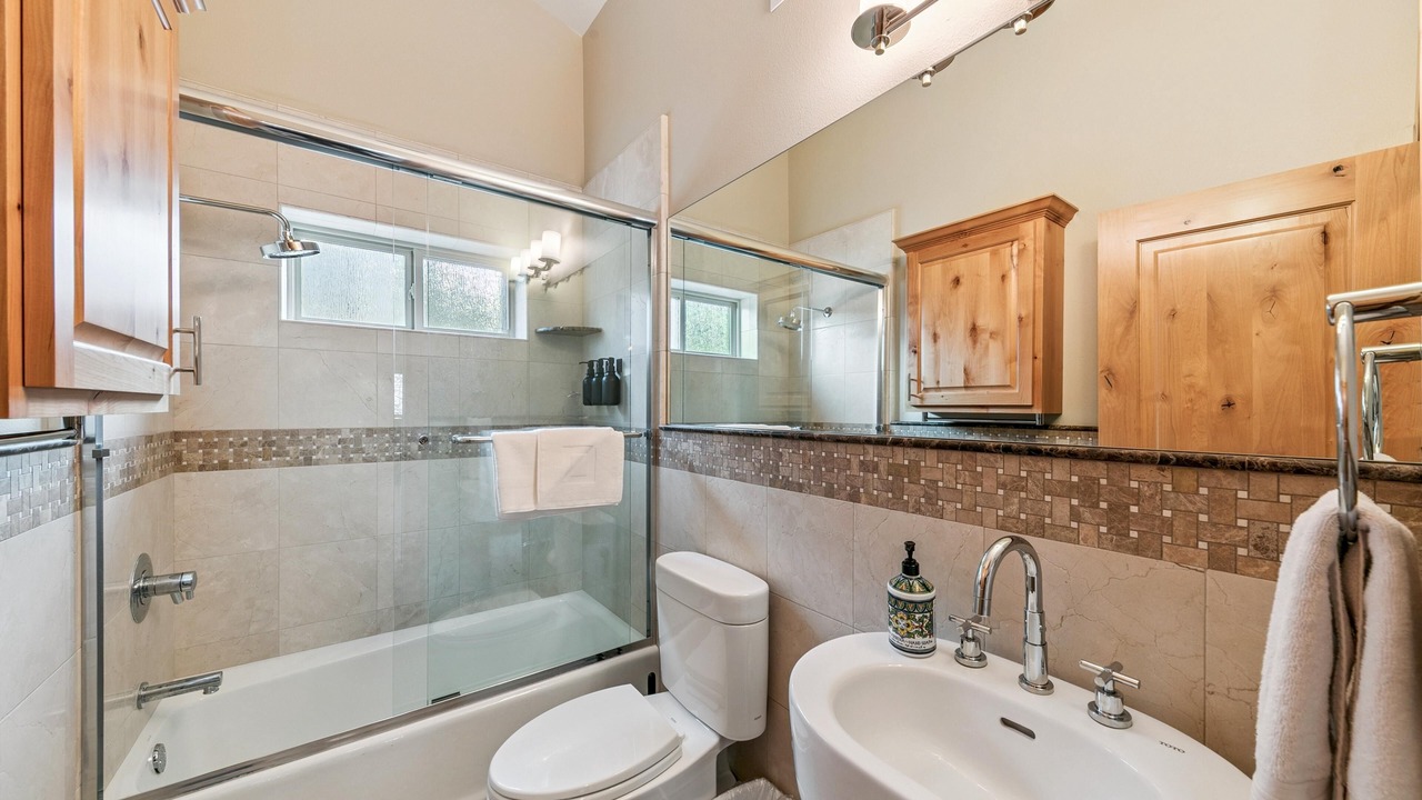 Photo of Bathroom in Tahoe Keys