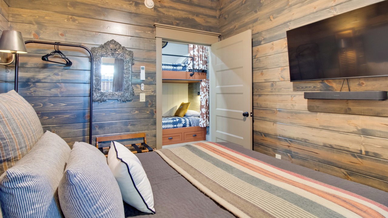 Photo of Bedroom in Cotter