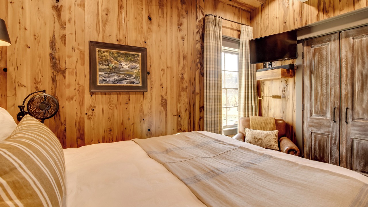Photo of Bedroom in Cotter