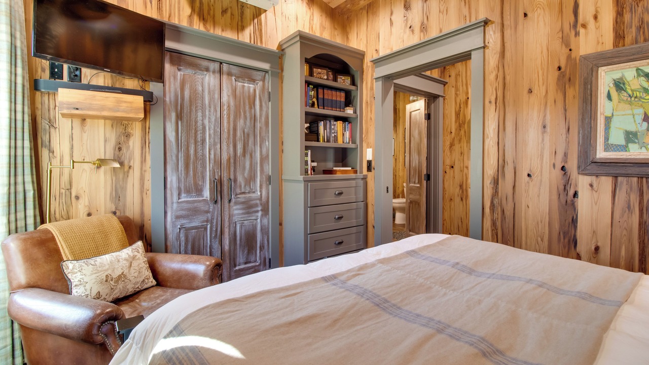Photo of Bedroom in Cotter