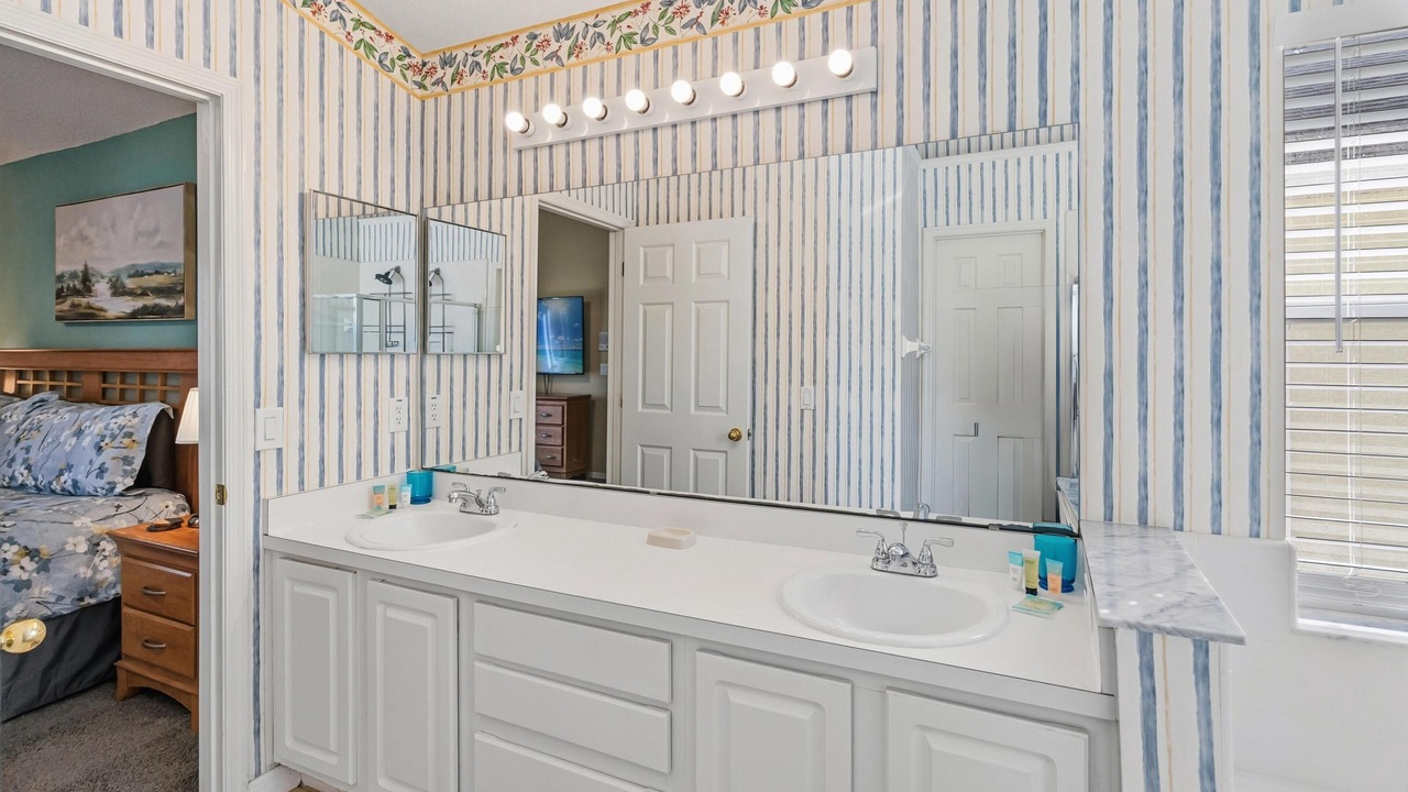 Photo of Bathroom in Eagle Pointe South