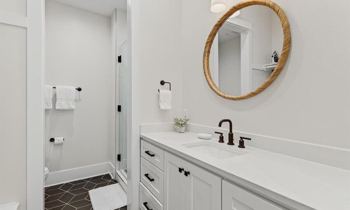 Photo of Bathroom in Cinnamon Shore