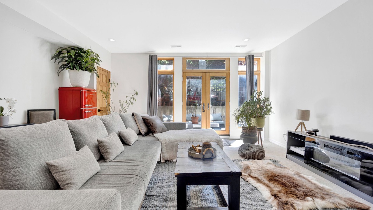 Photo of Livingroom in Wicker Park