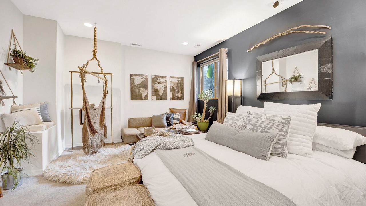 Photo of Bedroom in Wicker Park