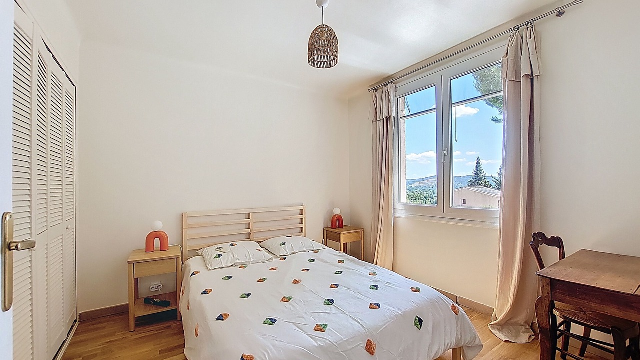 Photo of Bedroom in Aramon