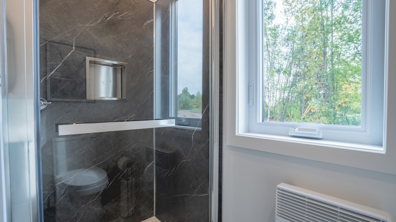 Photo of Bathroom in St-Bernard-de-Lacolle