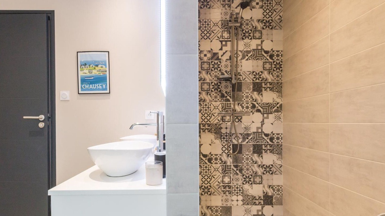 Photo of Bathroom in Montmartin-sur-Mer