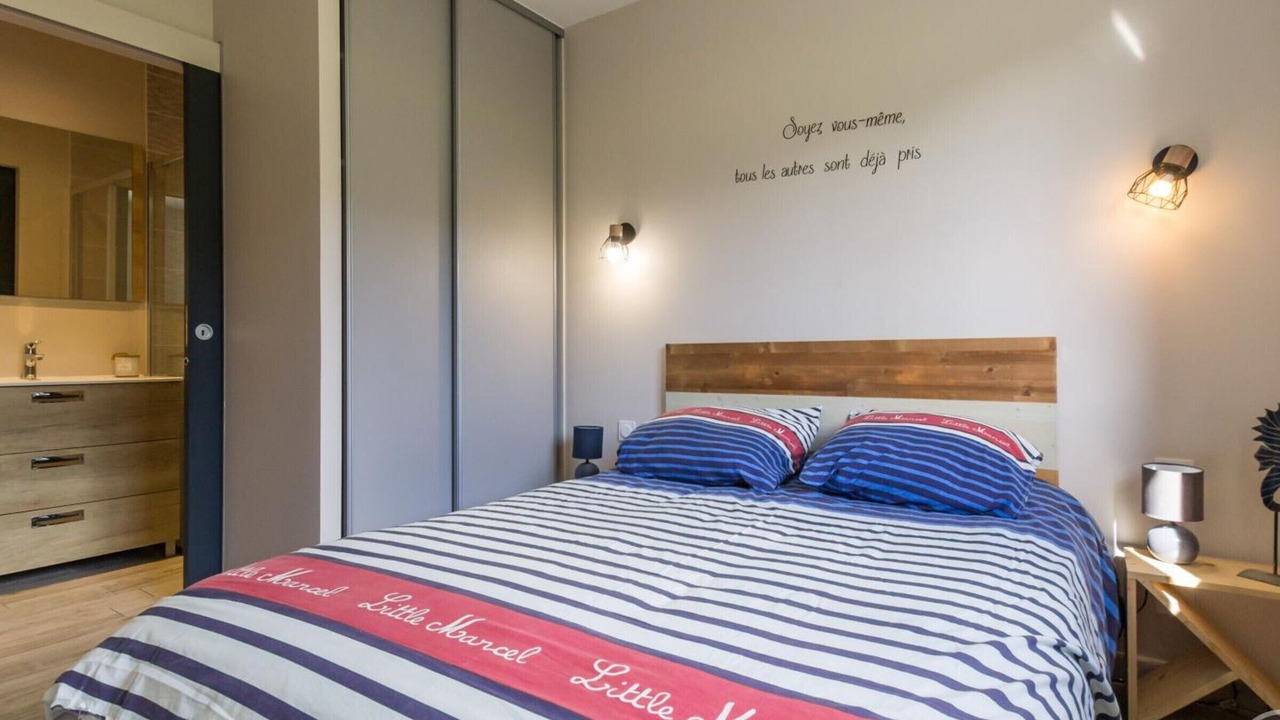 Photo of Bedroom in Montmartin-sur-Mer