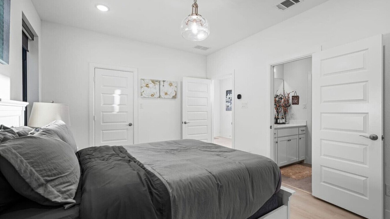 Photo of Bedroom in Rowlett
