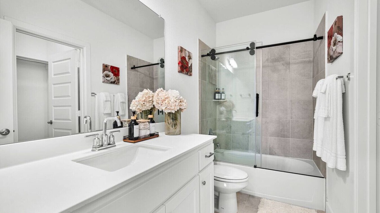 Photo of Bathroom in Rowlett