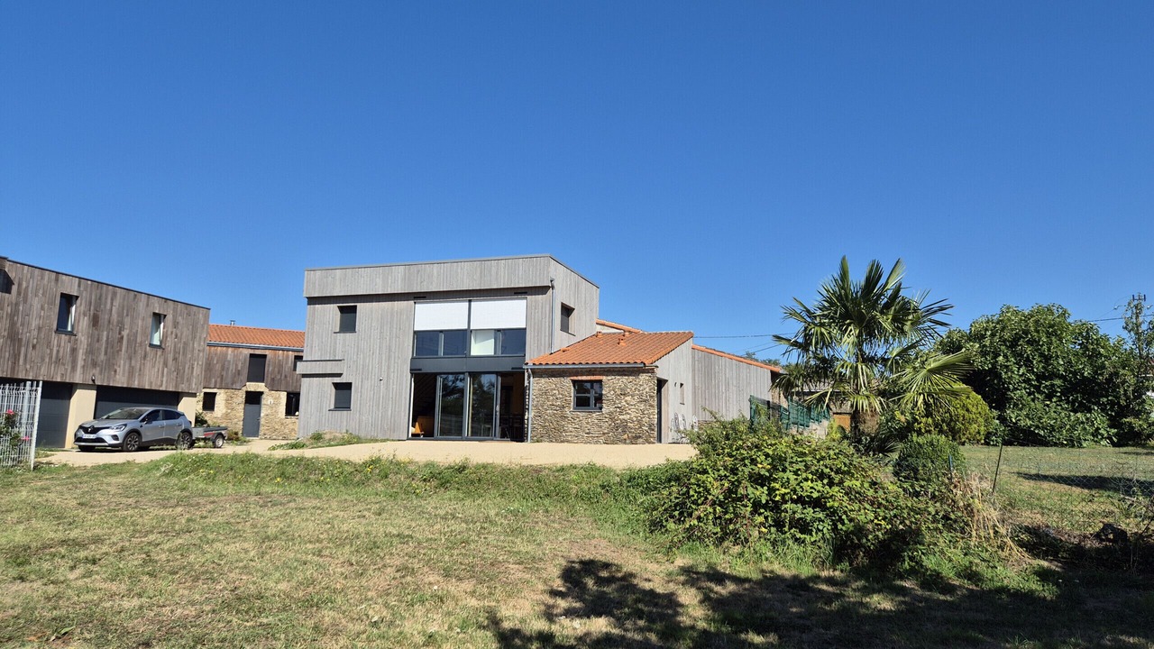 Photo of Outdoor in Blanche-Lande