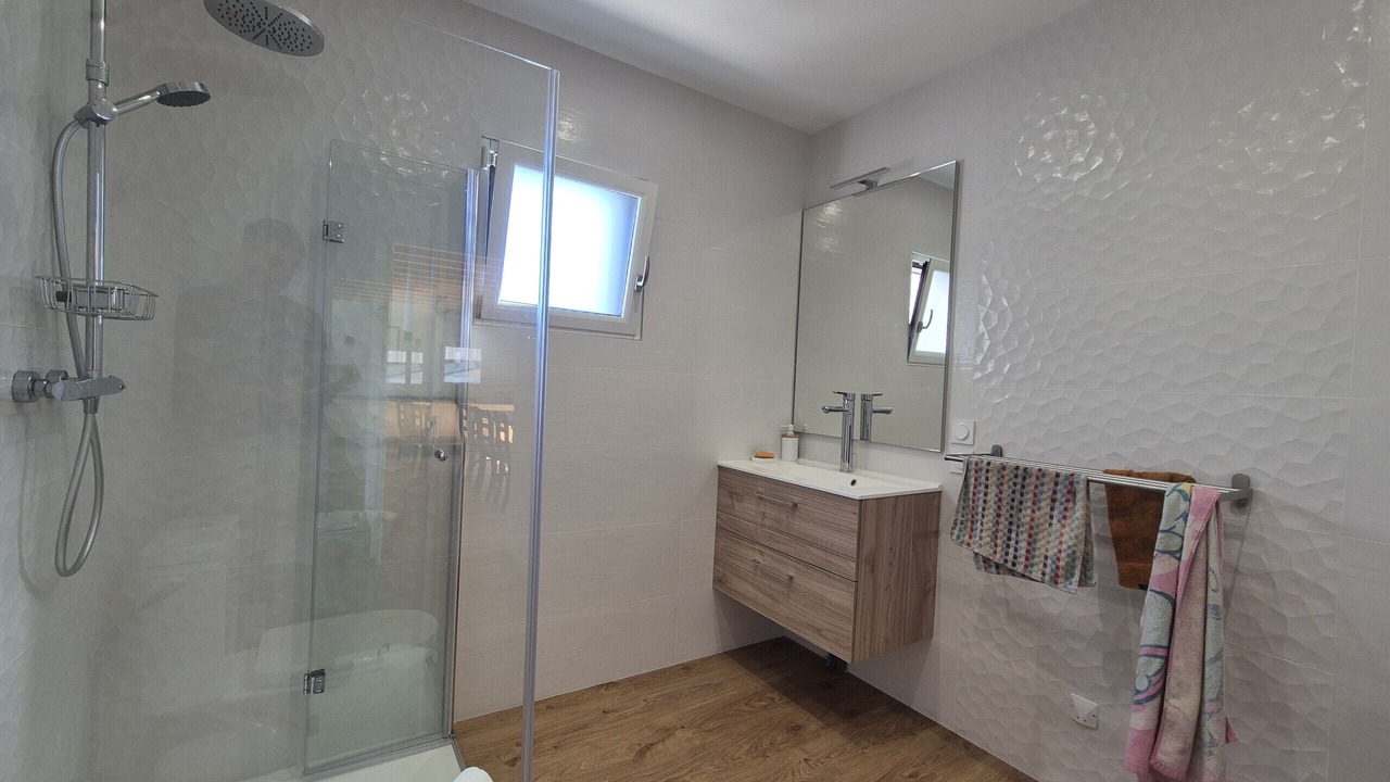 Photo of Bathroom in Blanche-Lande