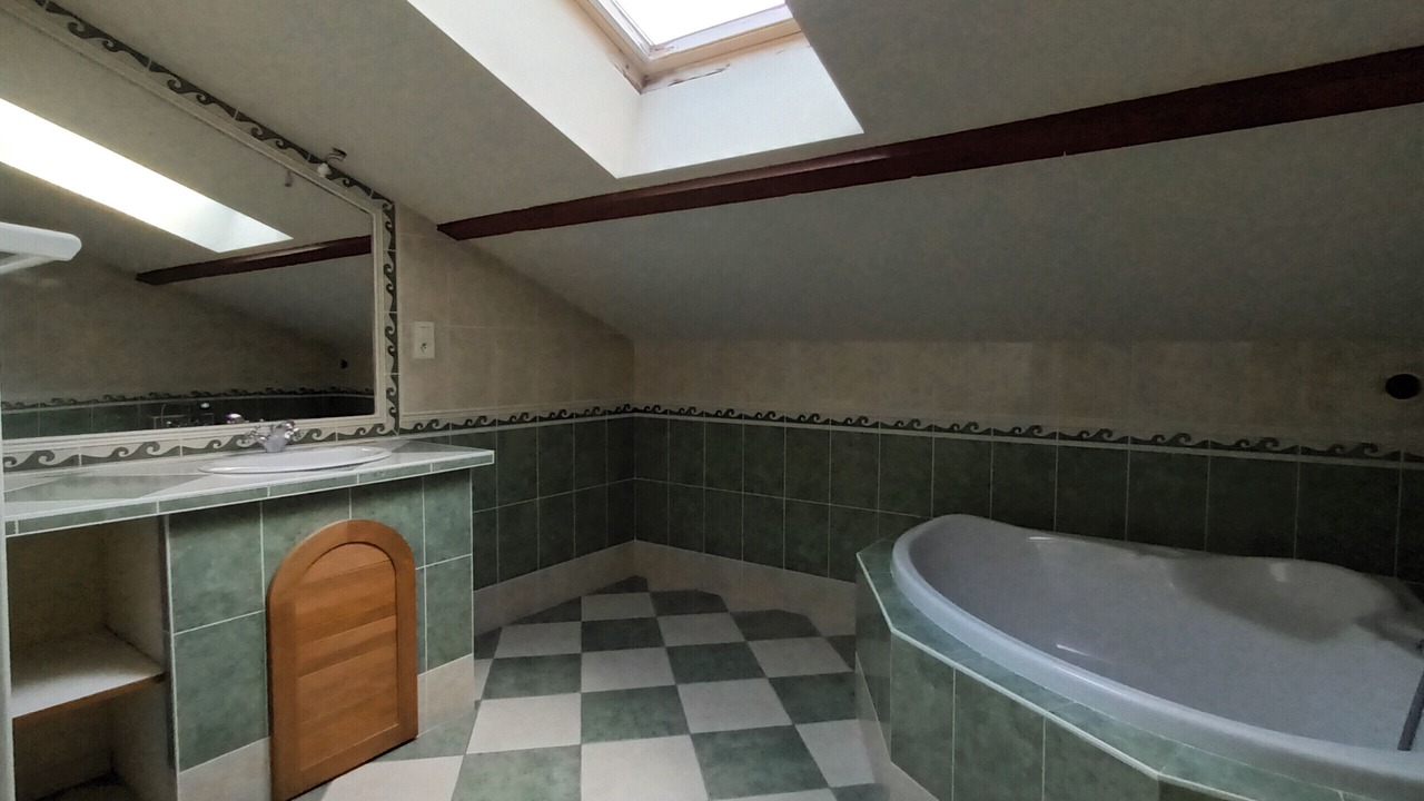 Photo of Bathroom in Montrevault-sur-Evre