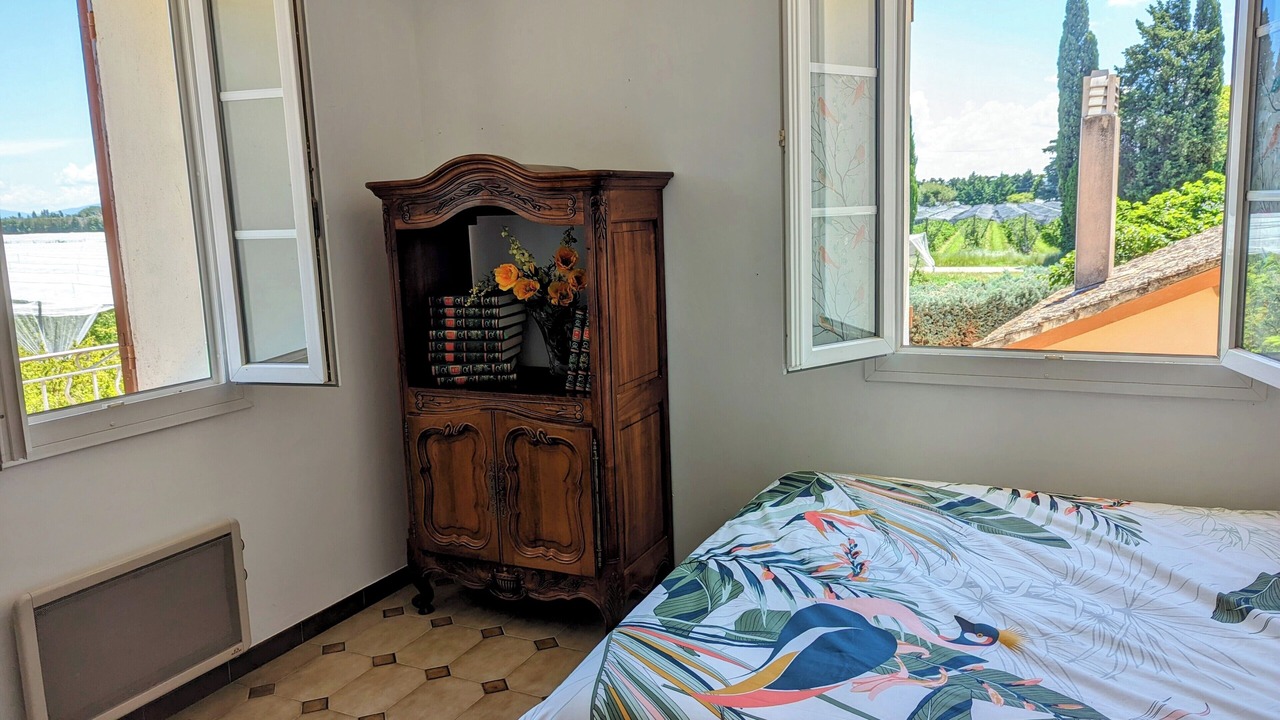 Photo of Bedroom in Caumont-sur-Durance