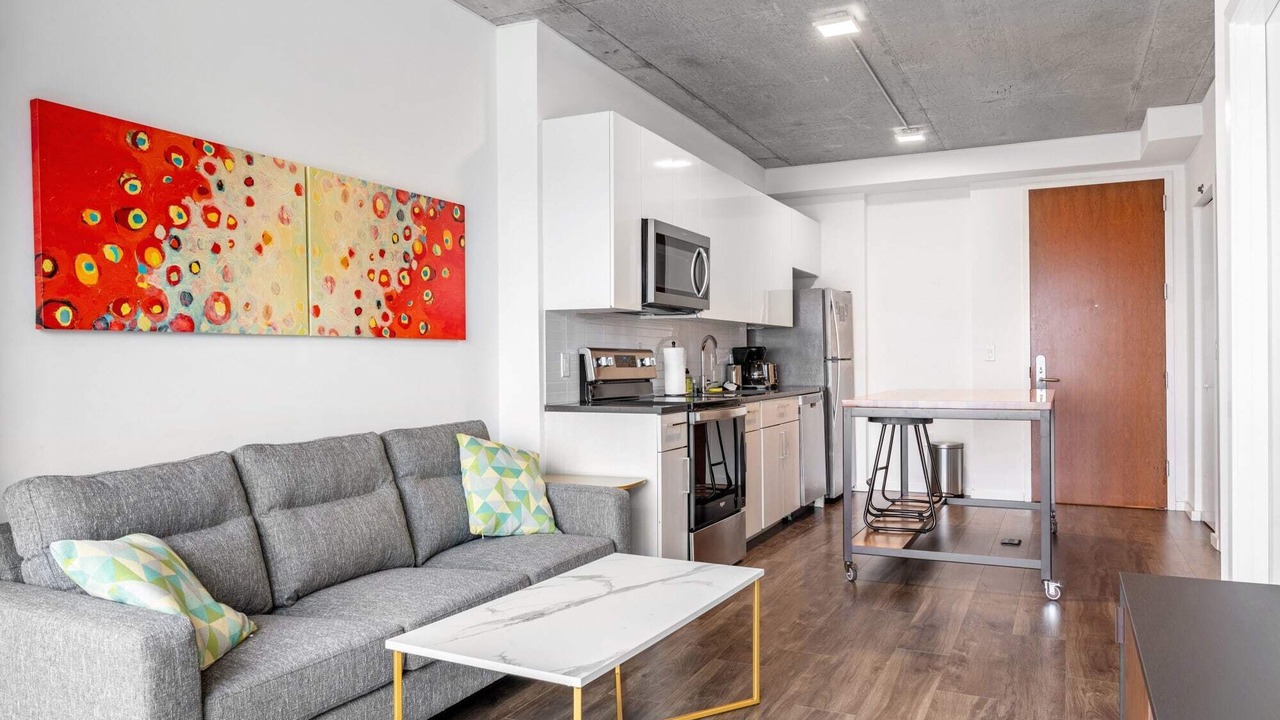 Photo of Livingroom in Music Row