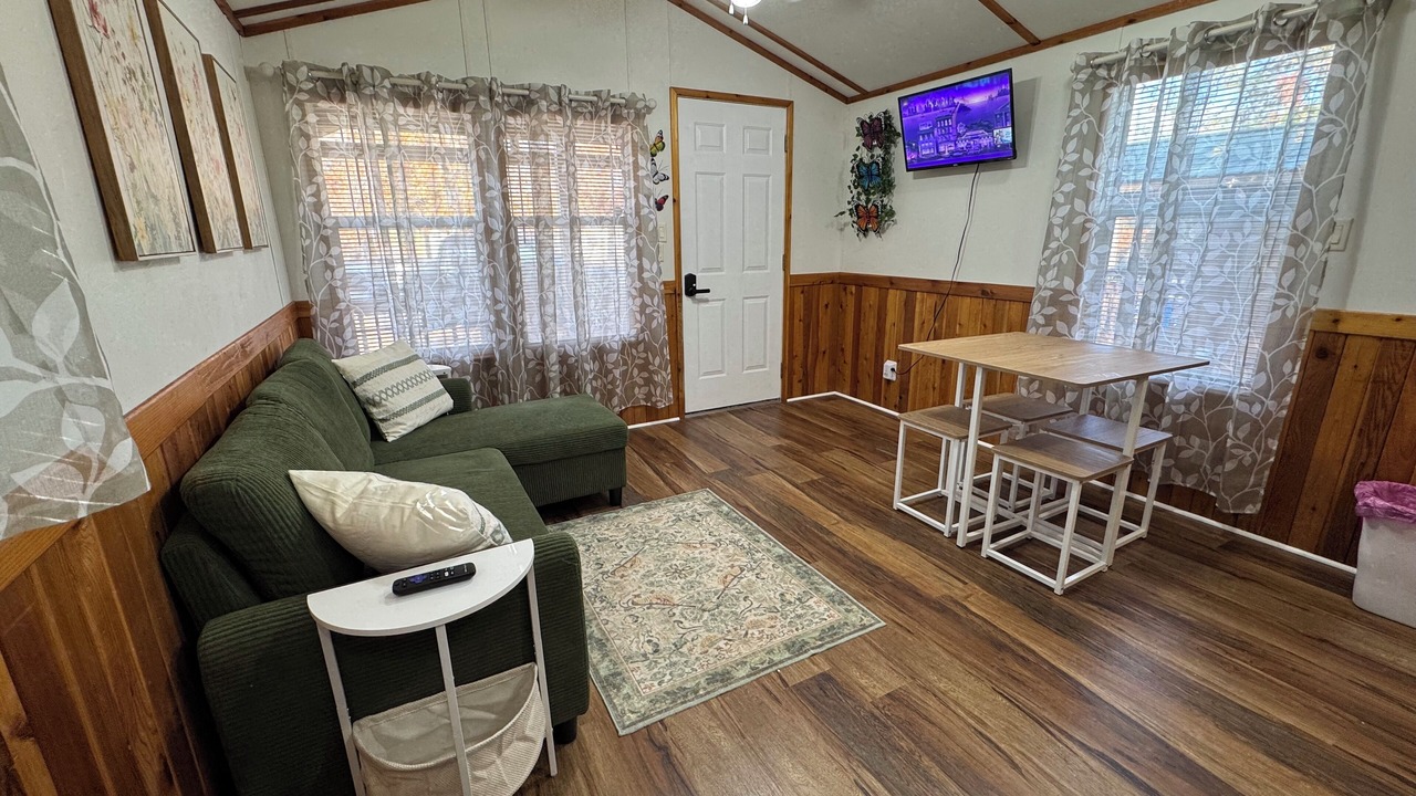 Photo of Livingroom in Texanna