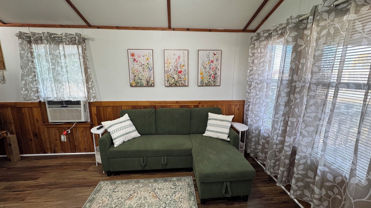 Photo of Livingroom in Texanna