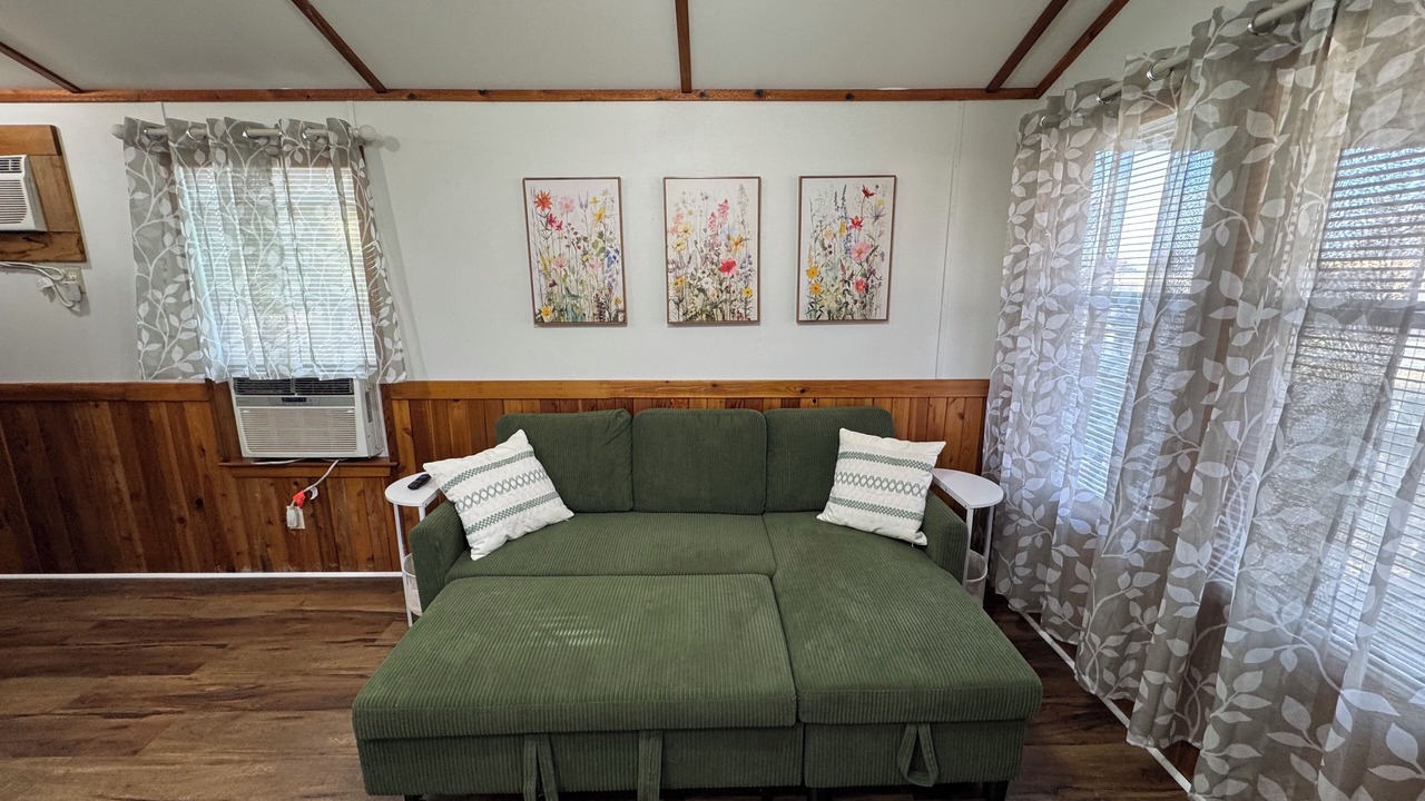 Photo of Livingroom in Texanna