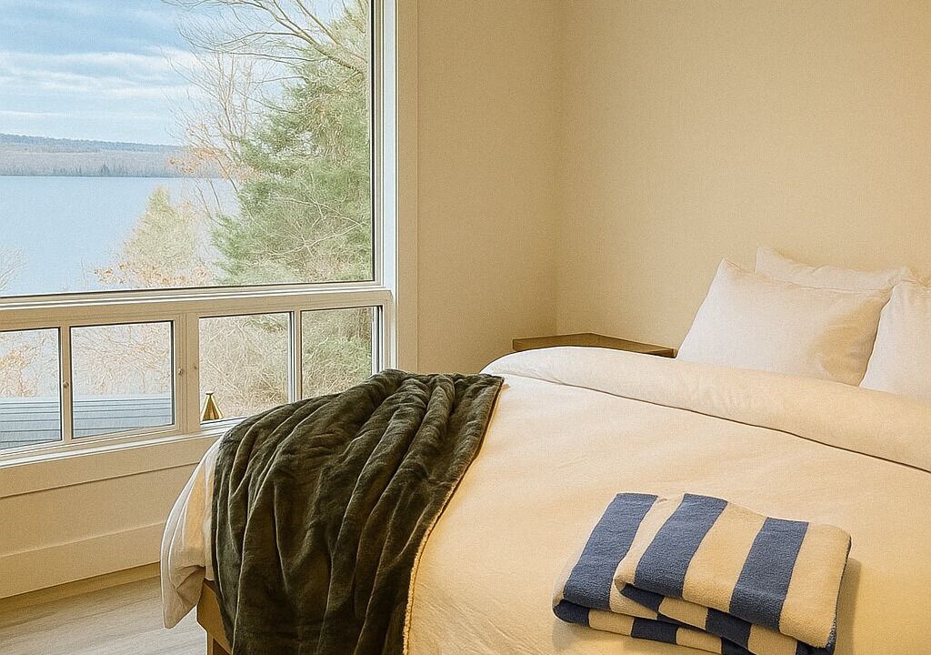Photo of Bedroom in Muskoka Lakes