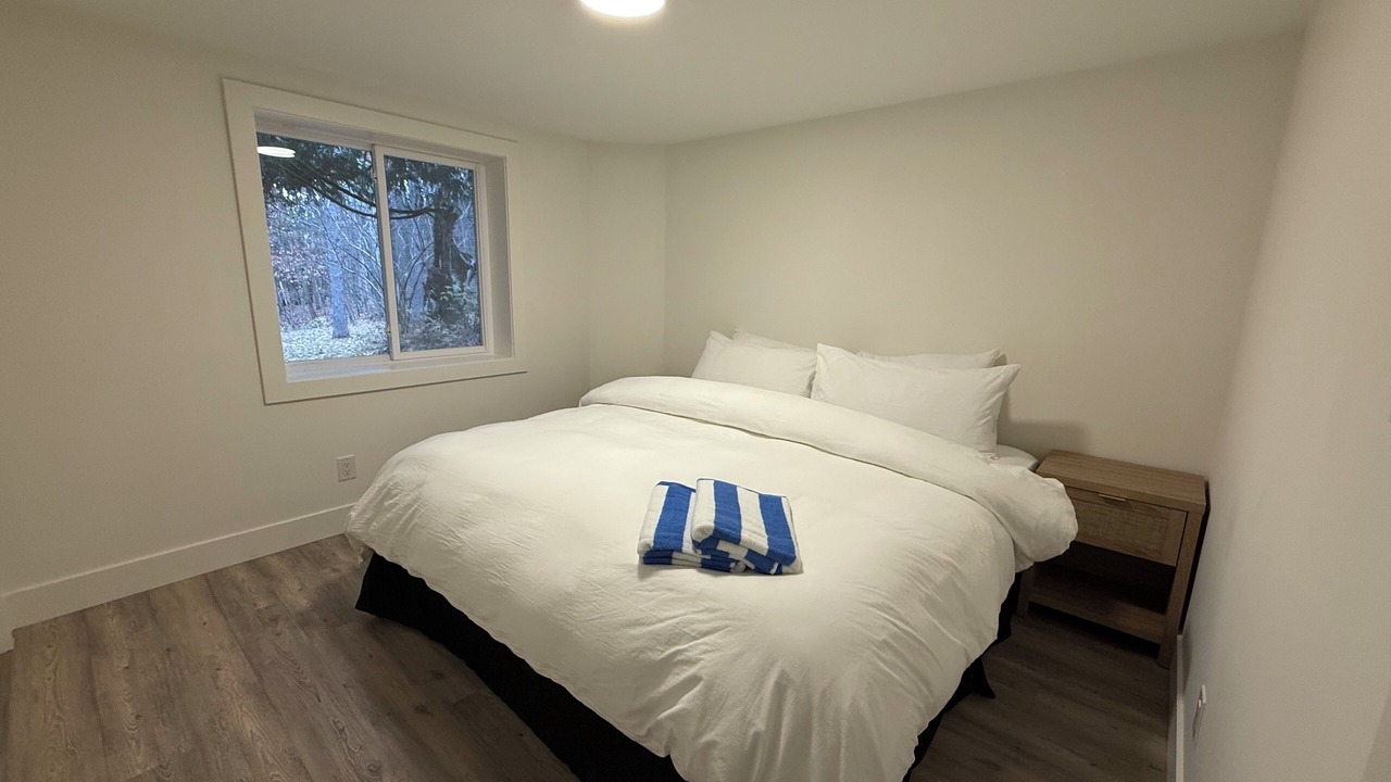 Photo of Bedroom in Muskoka Lakes