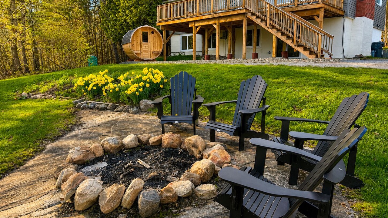 Photo of Patio Balcony in Muskoka Lakes