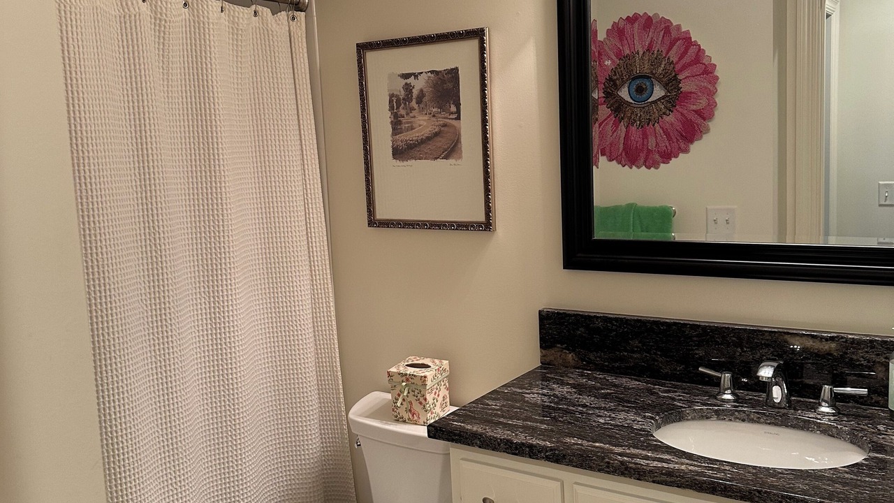 Photo of Bathroom in Fairway
