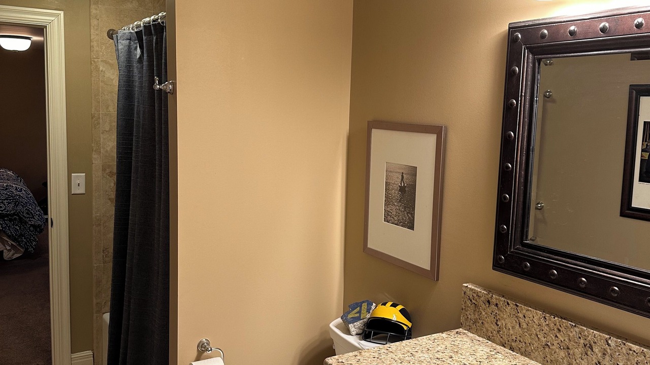 Photo of Bathroom in Fairway