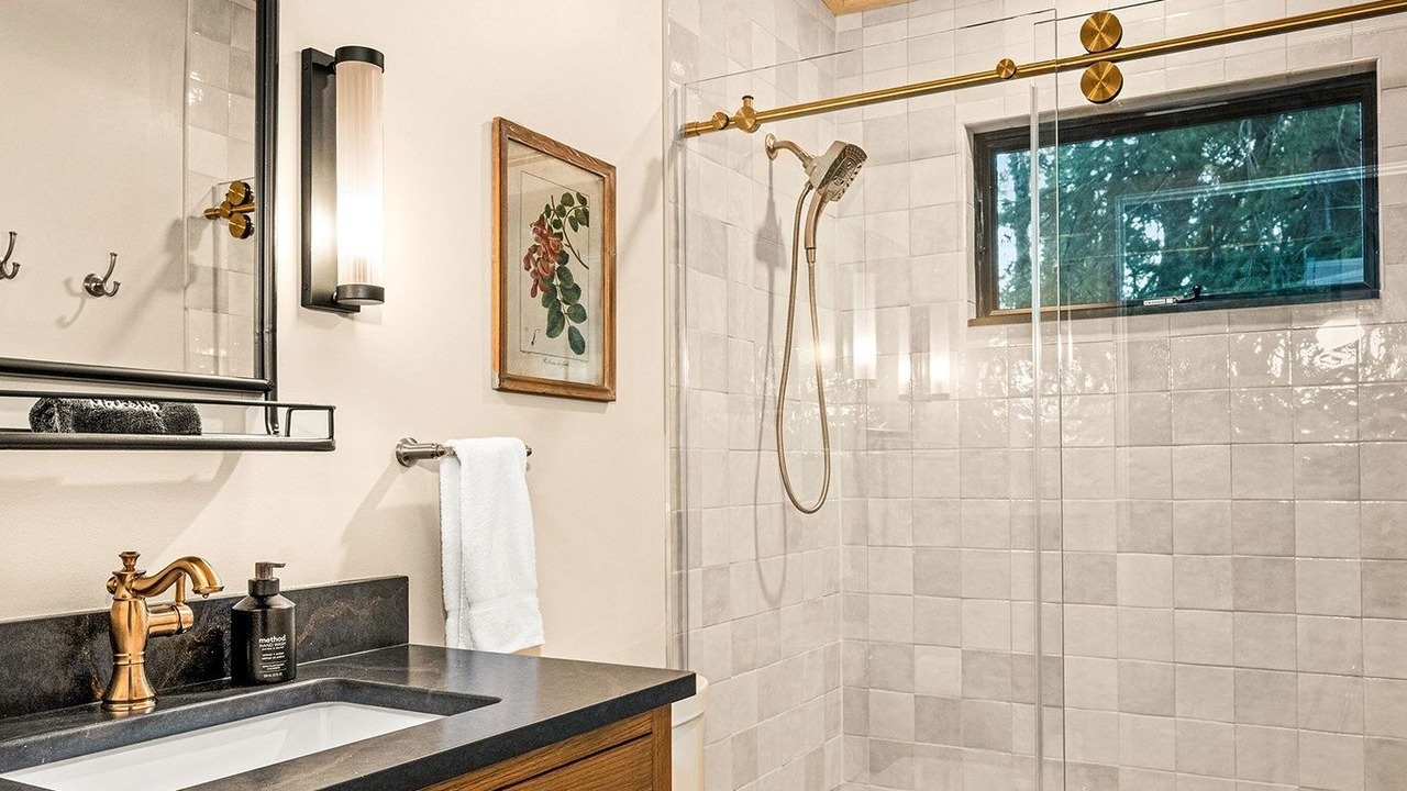Photo of Bathroom in North Shore